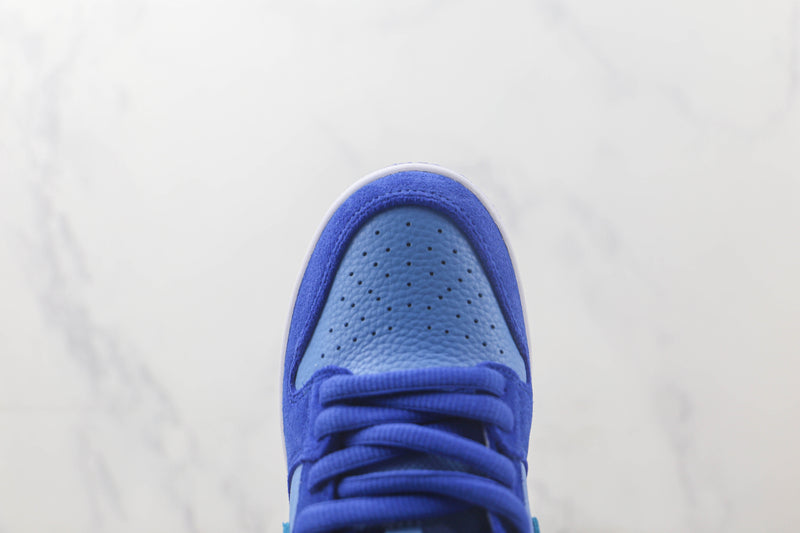 Nike SB Dunk Low Blue Raspberry