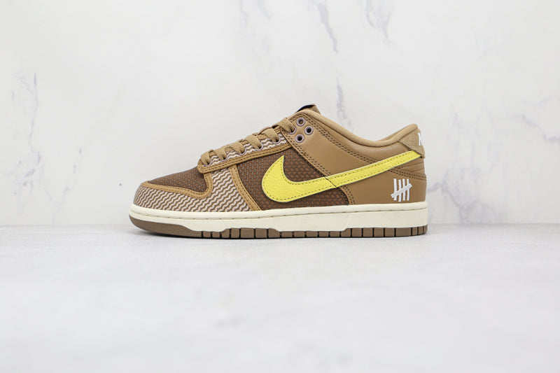 Nike Dunk Low SP Undefeated Canteen