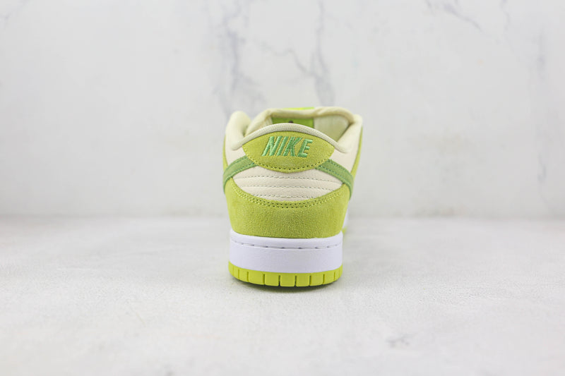 Nike SB Dunk Low Green Apple