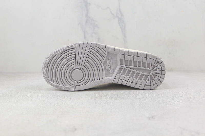 Jordan 1 Mid SE Craft Inside Out White Grey