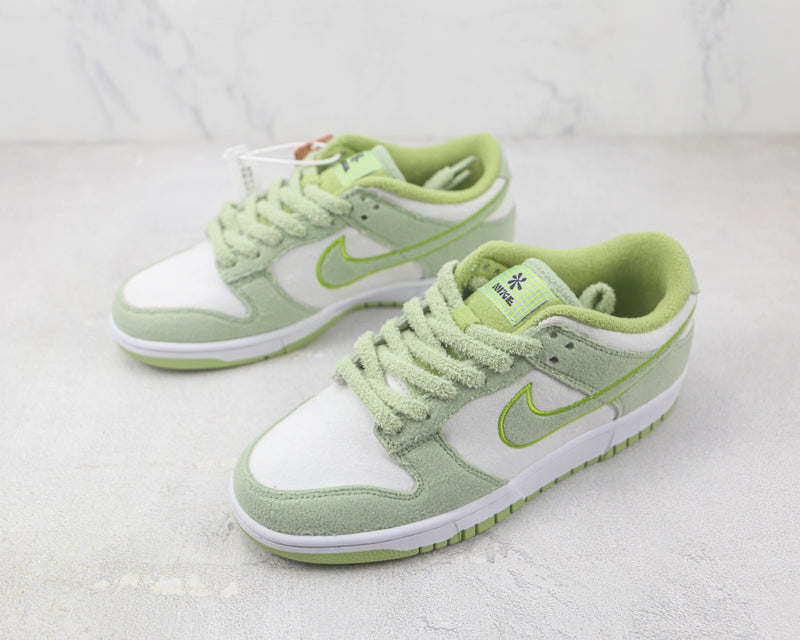 Nike Dunk Low SE Fleece Pack Honeydew