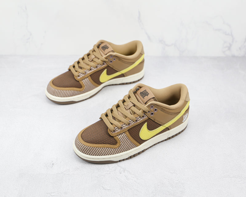 Nike Dunk Low SP Undefeated Canteen