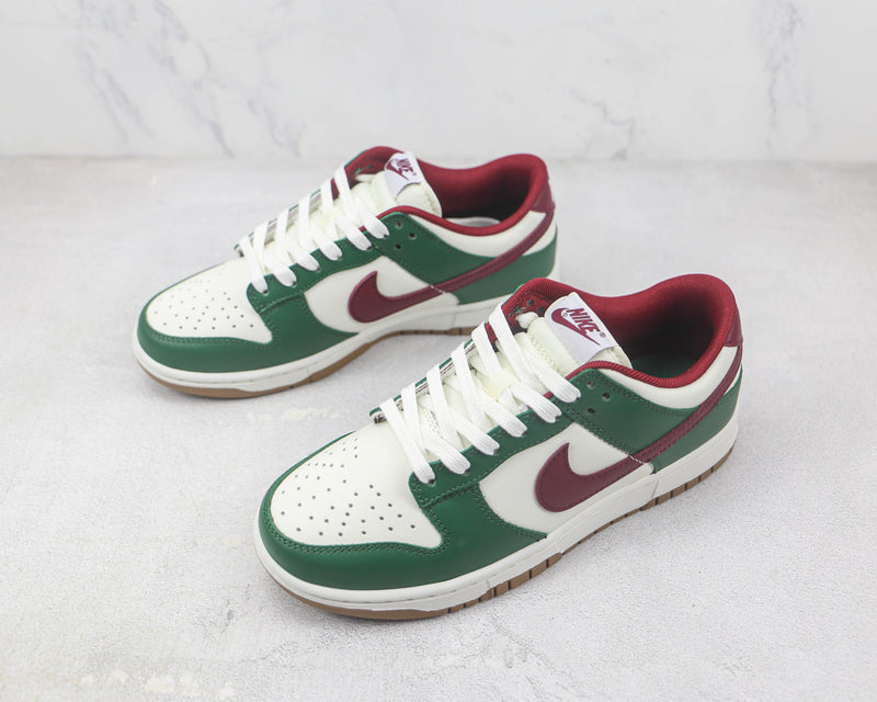 Nike Dunk Low Gorge Green