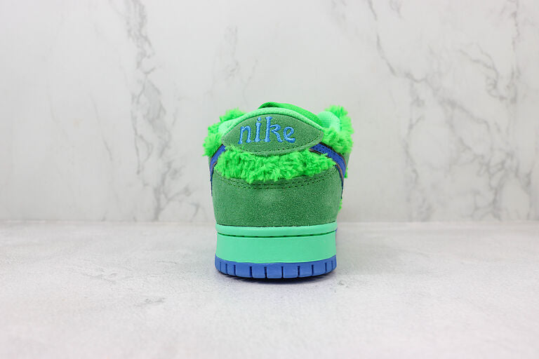 Nike SB Dunk Low Grateful Dead Bears Green