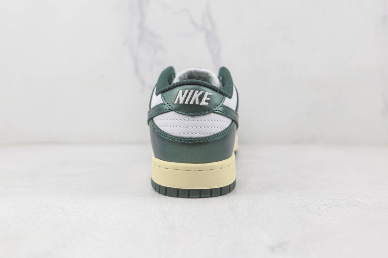 Nike Dunk Low Vintage Green